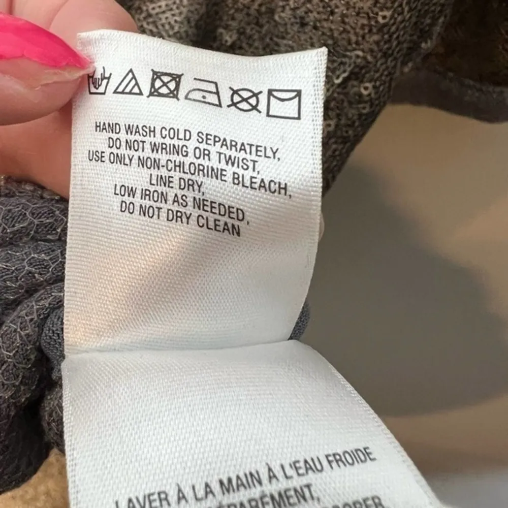 Anthropologie Deletta Bronze Sequin V-Neck Blouse short sleeve night out top XL - Image 7