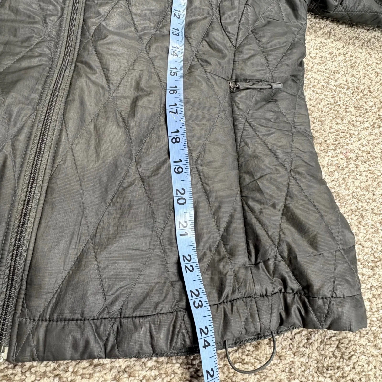 Patagonia Womens Quilted Insulated Jacket M Outdoor Hiking Gorpcore Ski Travel - Image 13