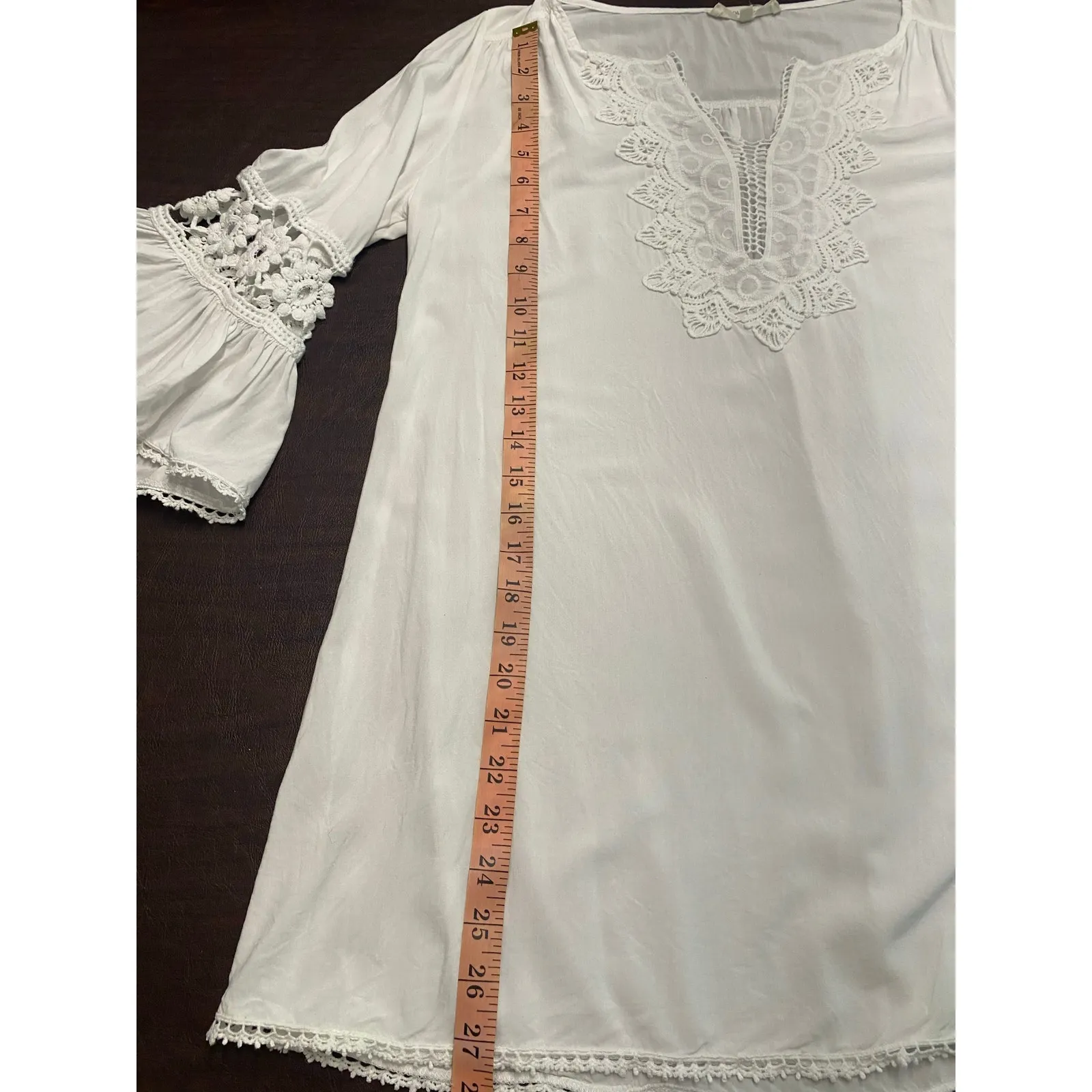 Solitaire Swim White Tunic Cover-Up Medium Lace V-Neck Embroidered‎ Bell Sleeve - Image 8