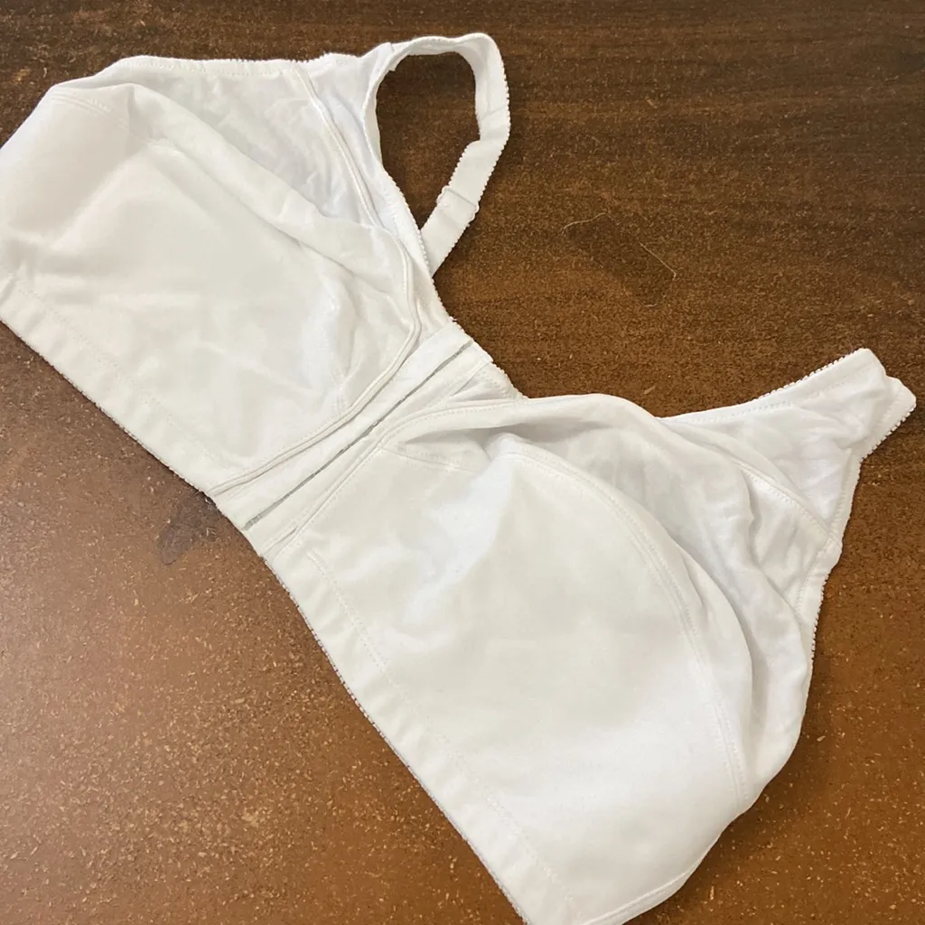 New Cotton Front Close Wireless Bra Comfort Choice Woman Within White Size 38DDD - Image 1