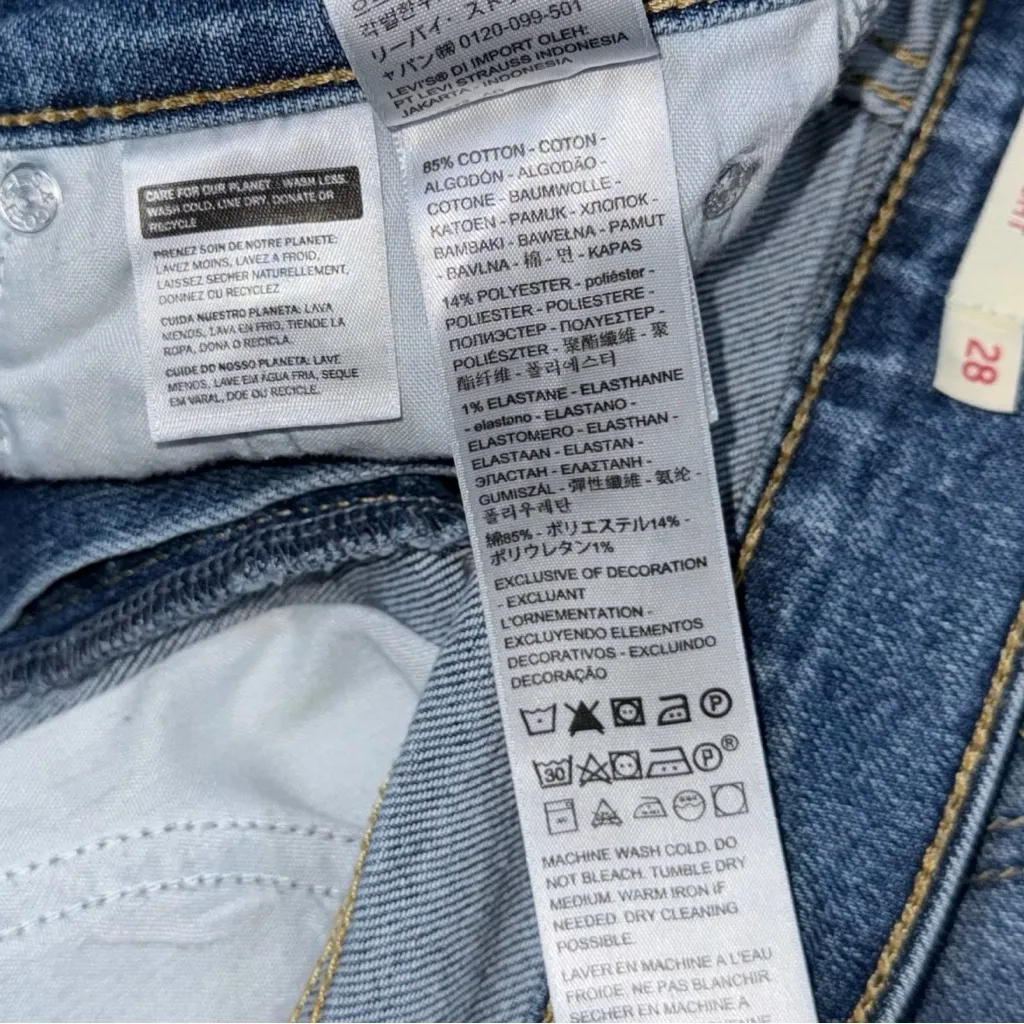 Levi’s High Rise Wedgie Straight Fit Jeans Women’s 28x28 Medium Wash Button Fly - Image 8