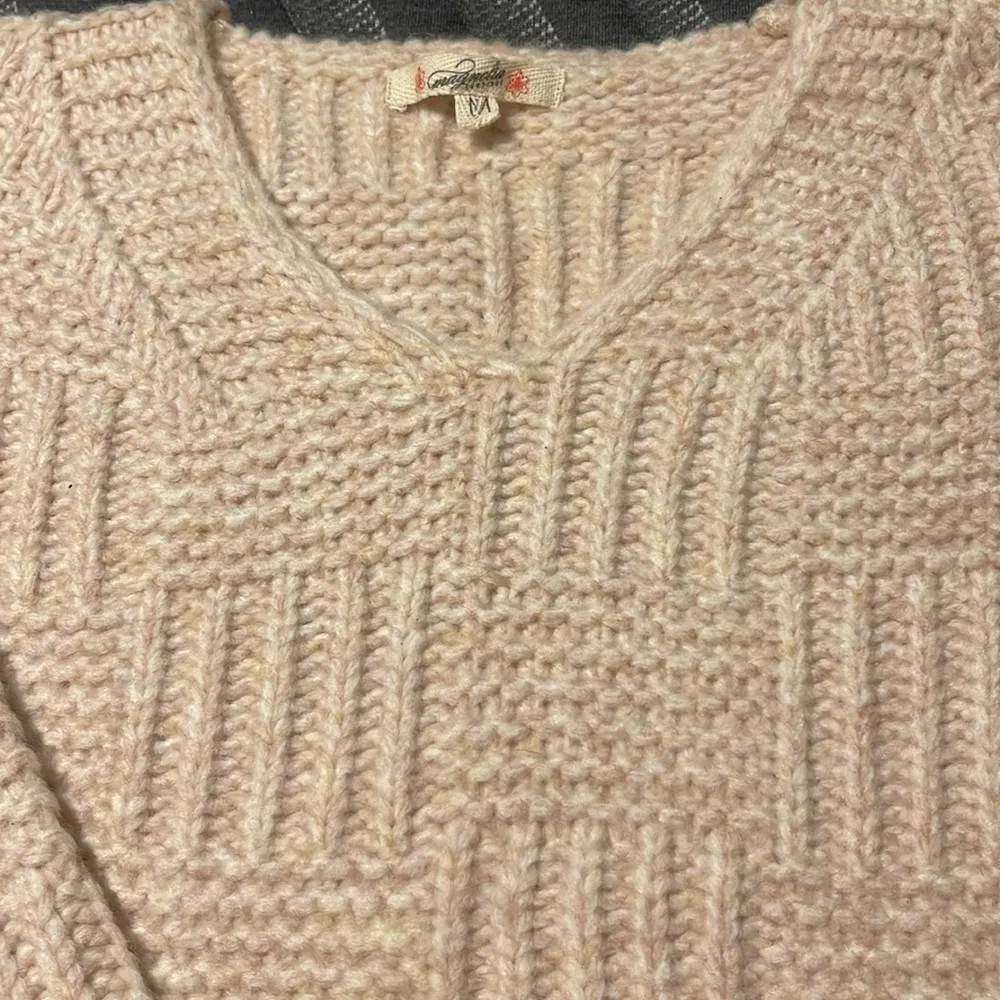 NWOT Magnolia Boutique V - Image 3