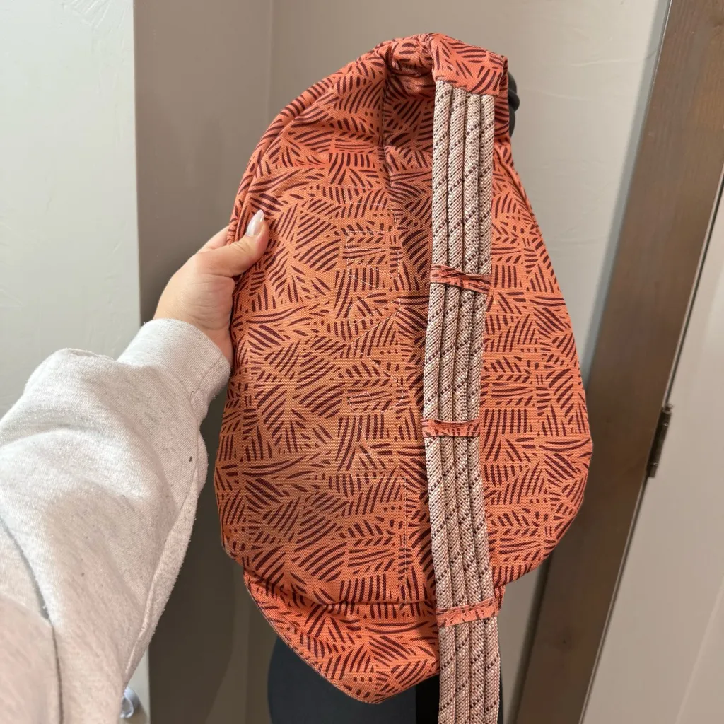 Kavu Large Rope Sling Bag Peach Coral Geometric Gorpcore Canvas - Image 4
