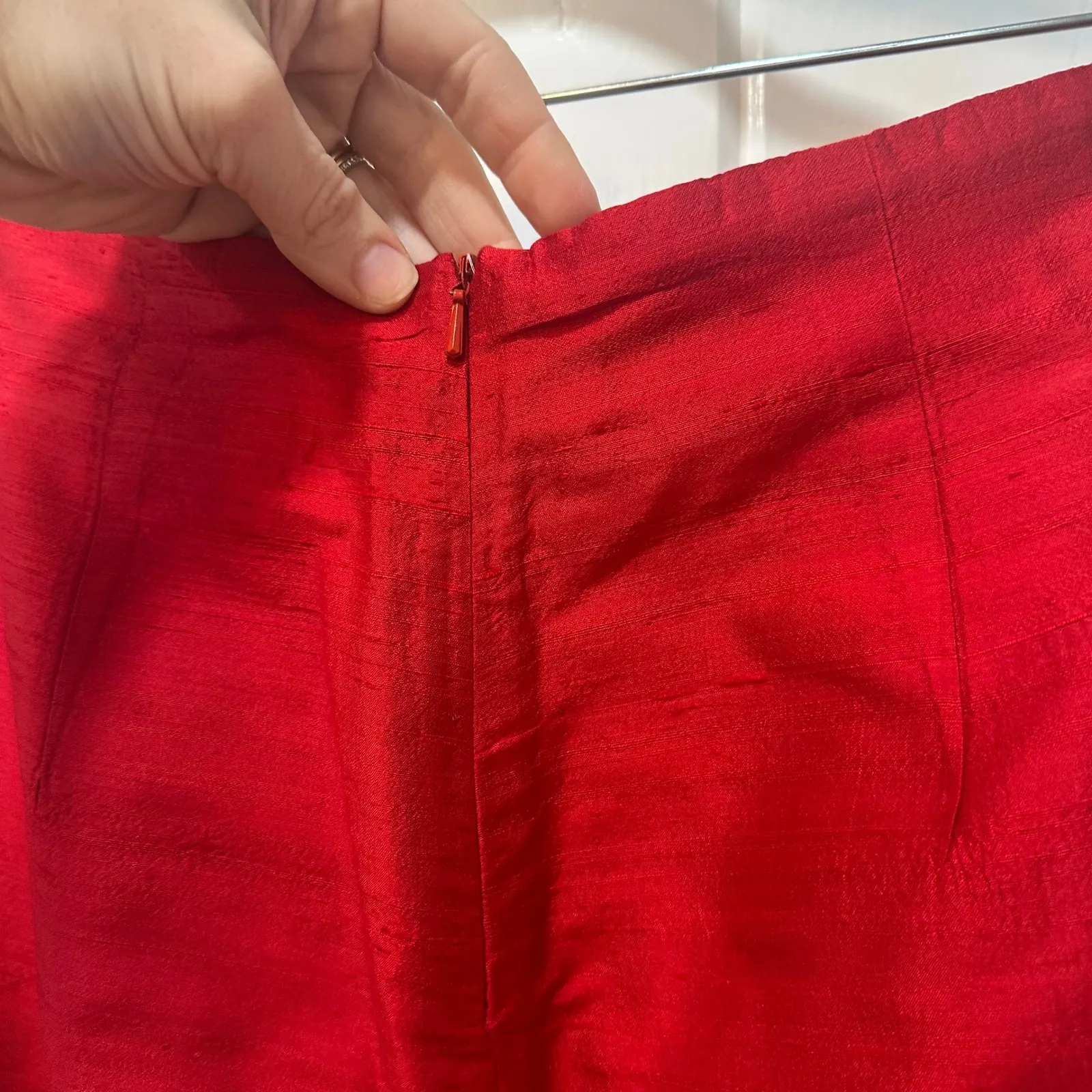 Henri Bendel Womens Silk Pants 10 Red Bright Taper Trouser Designer Holiday - Image 6