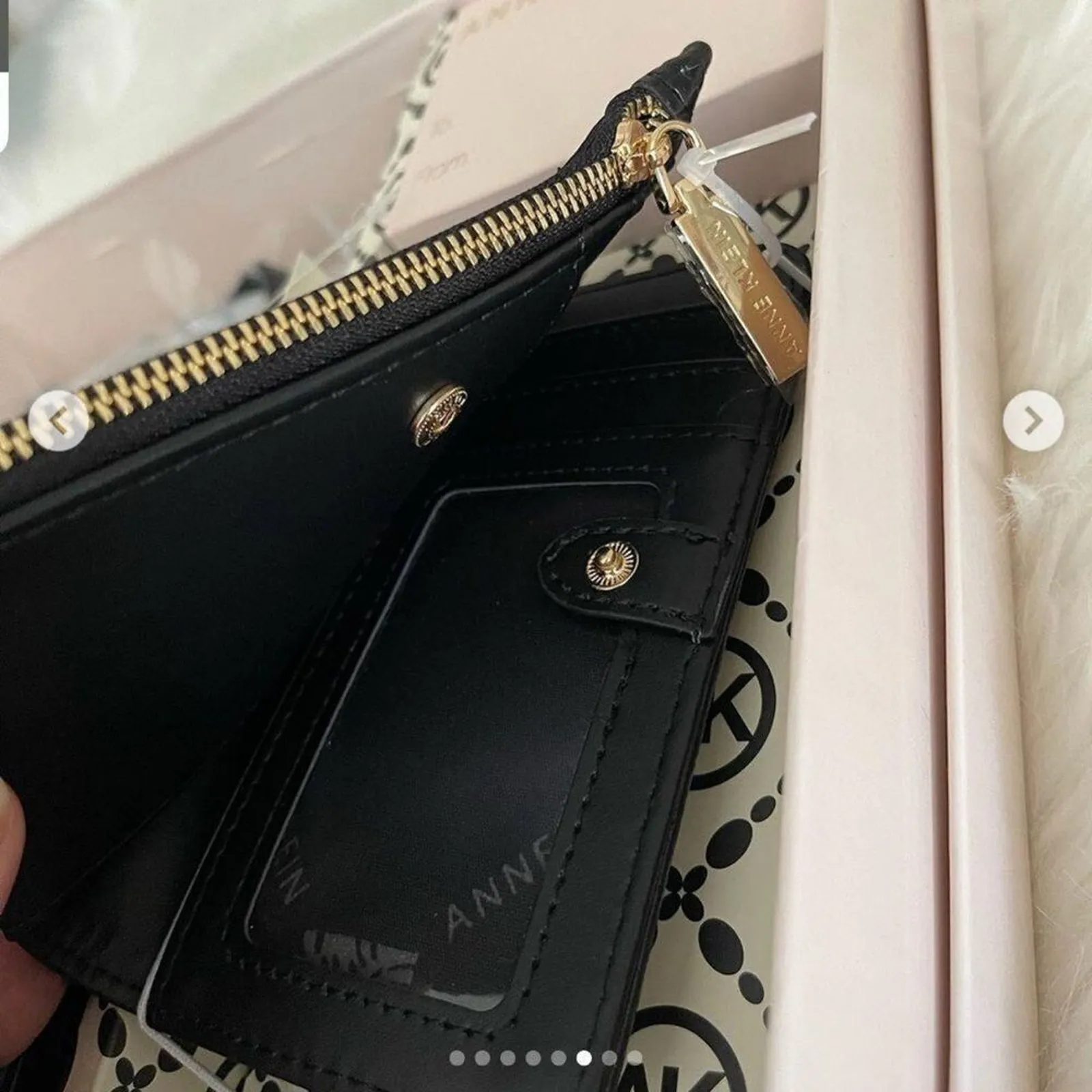 ANNE KLEIN Black Satchel with Wallet AKG5041
New in Box / with Tag MSRP $95 - Image 6