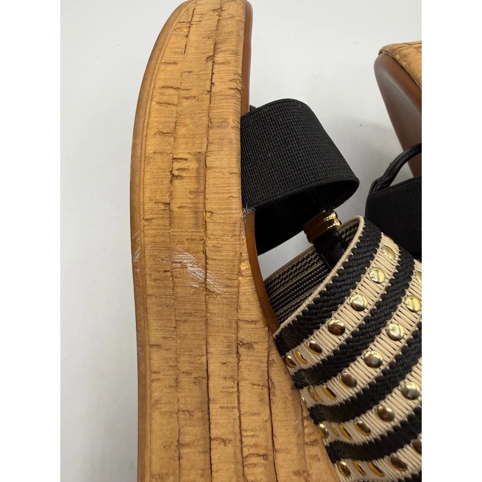 Italian Shoemaker Women 9 Black Gold Embellish Slip On Wedge Sandals Casual - Image 8