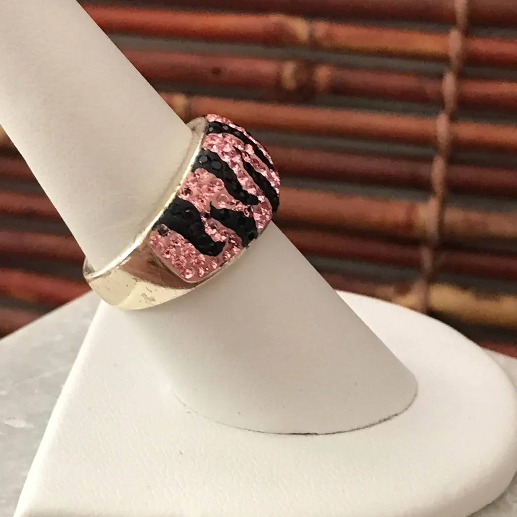 Pink & Brown Crystal Ring Size 7.75 - Image 3