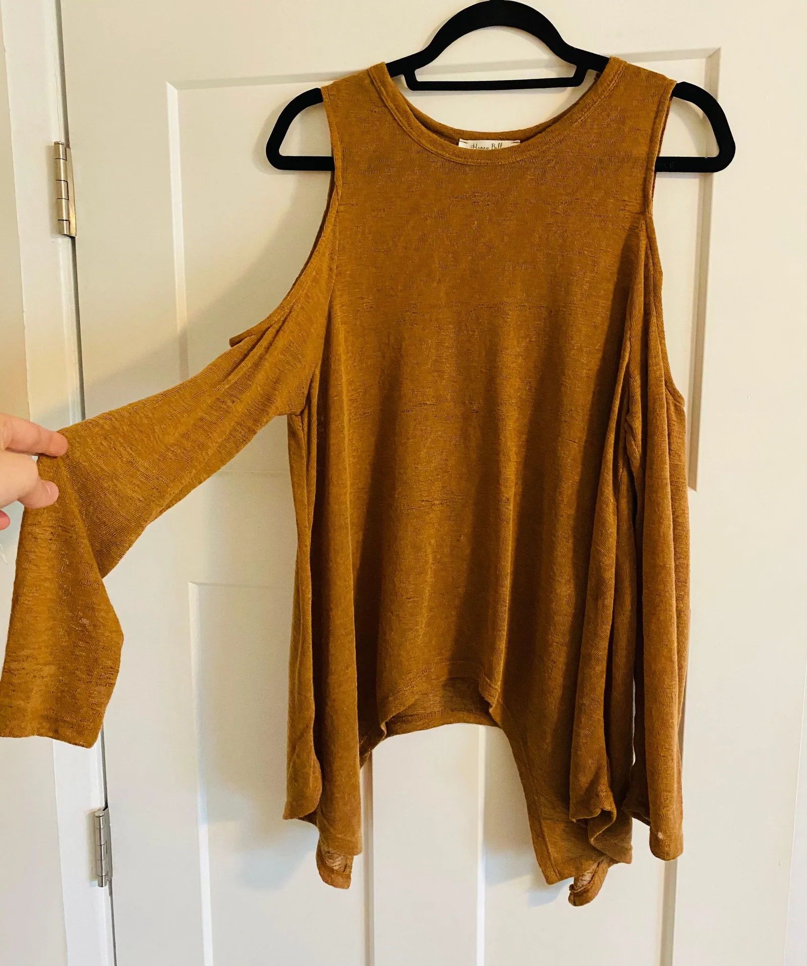 Cold Shoulder Top - Image 2