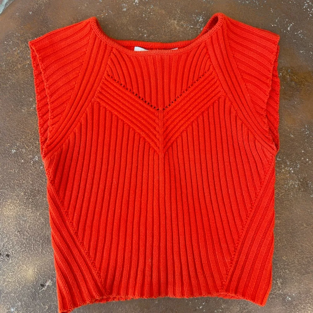 Beautiful red/orange guess sweater blouse - Image 2