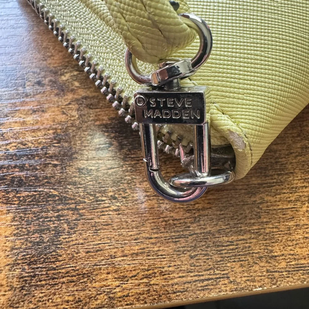 Steve Madden Yellow Clutch Bag - Image 3