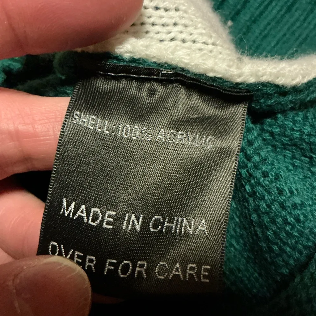 Unique Gingerbread Man Holiday Sweater Green Size M - Image 4