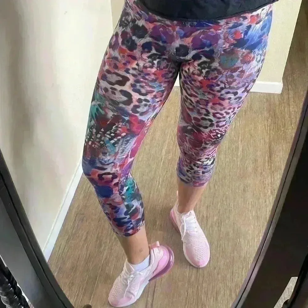 Onzie Multicolor Cheetah Animal‎ Print Crop Leggings Yoga Spin Size S/M - Image 3