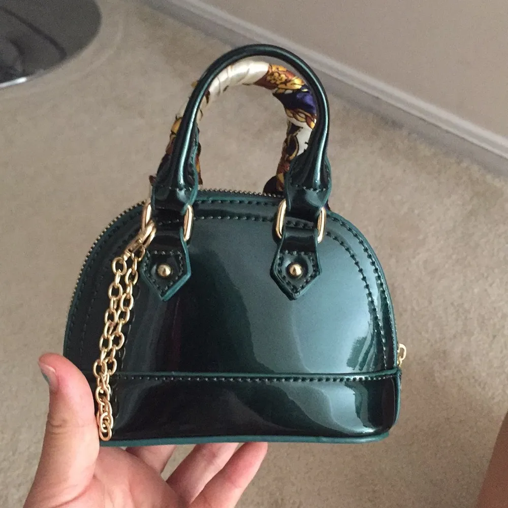 Big impact Mini bag+scarf - Image 3