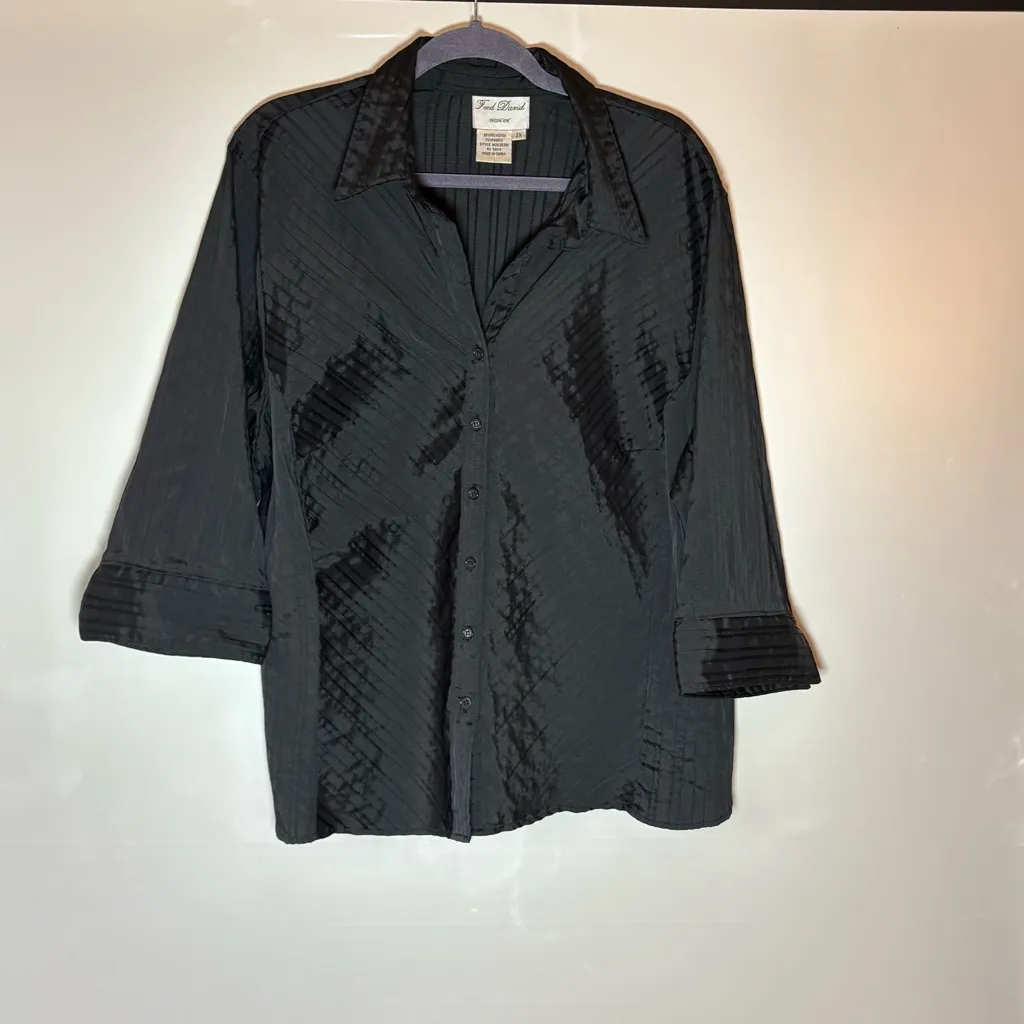 Fred David Black Striped Button Down  Blouse 3/4 sleeves cuffed sz 3X - Image 2