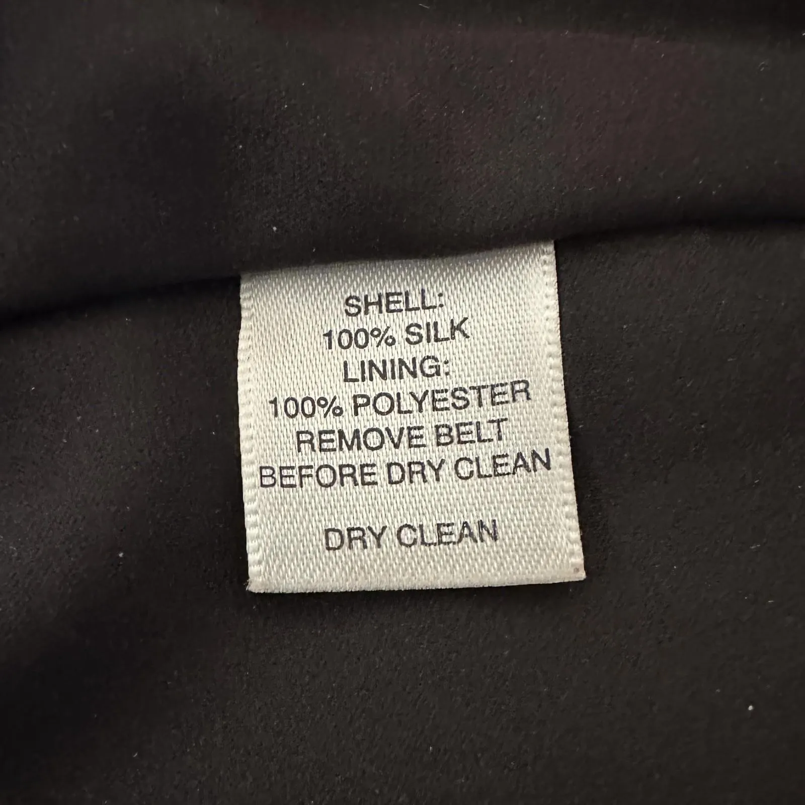 White House Black Market 100% Silk Skirt Asymmetrical Front Belt Geometric Sz 6 - Image 6