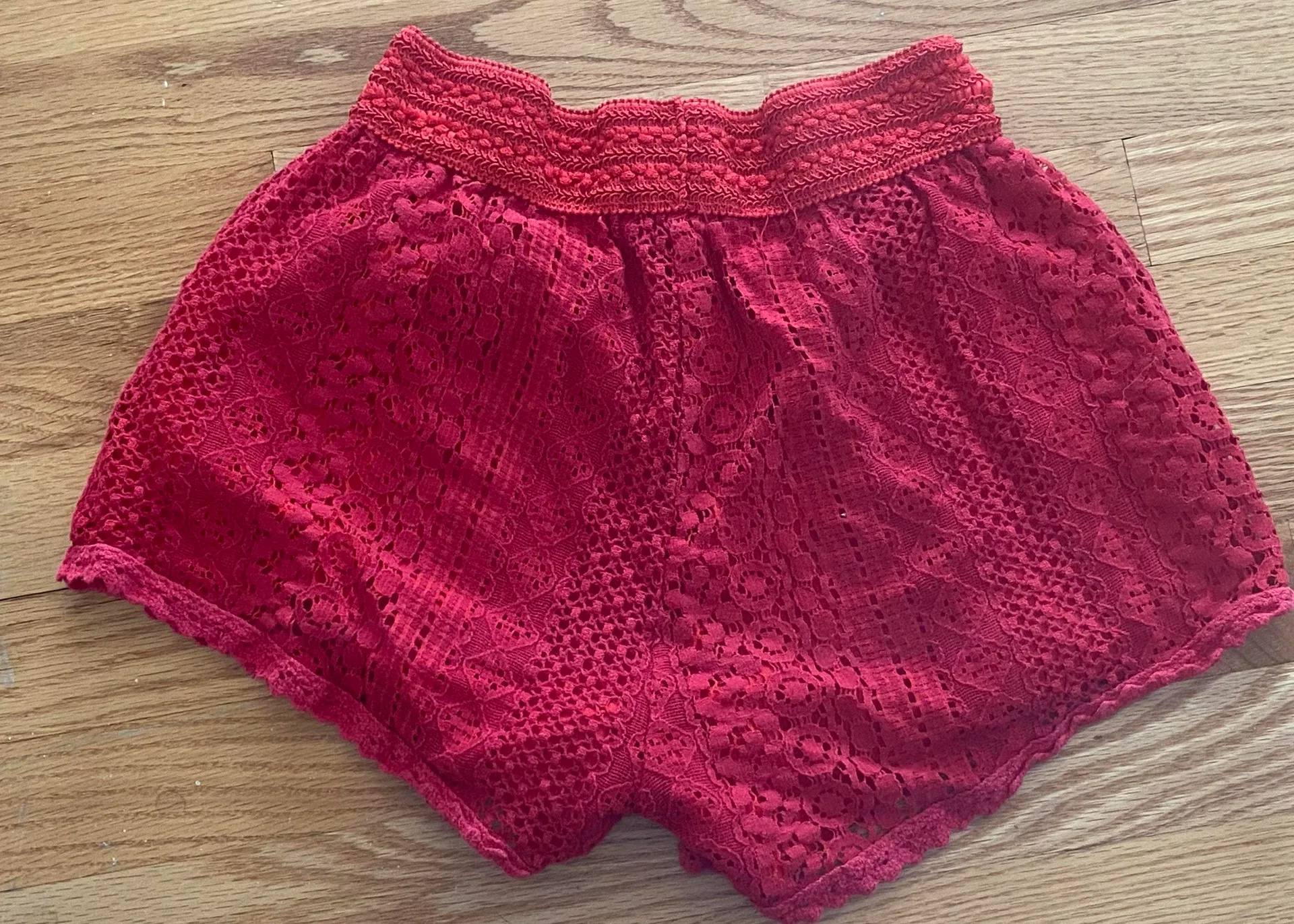 Red Shorts - Image 2