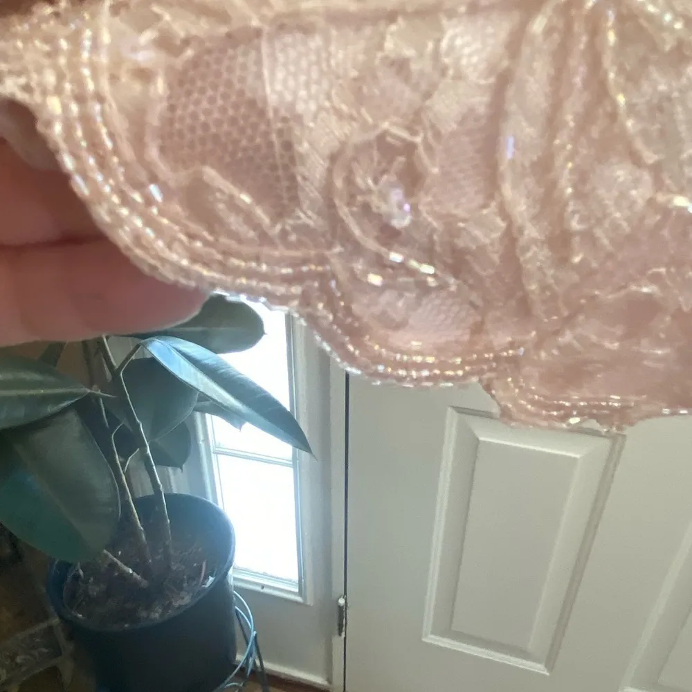 SCALA LIGHT PINK LACE & BEADED GOWN SIZE L - Image 6