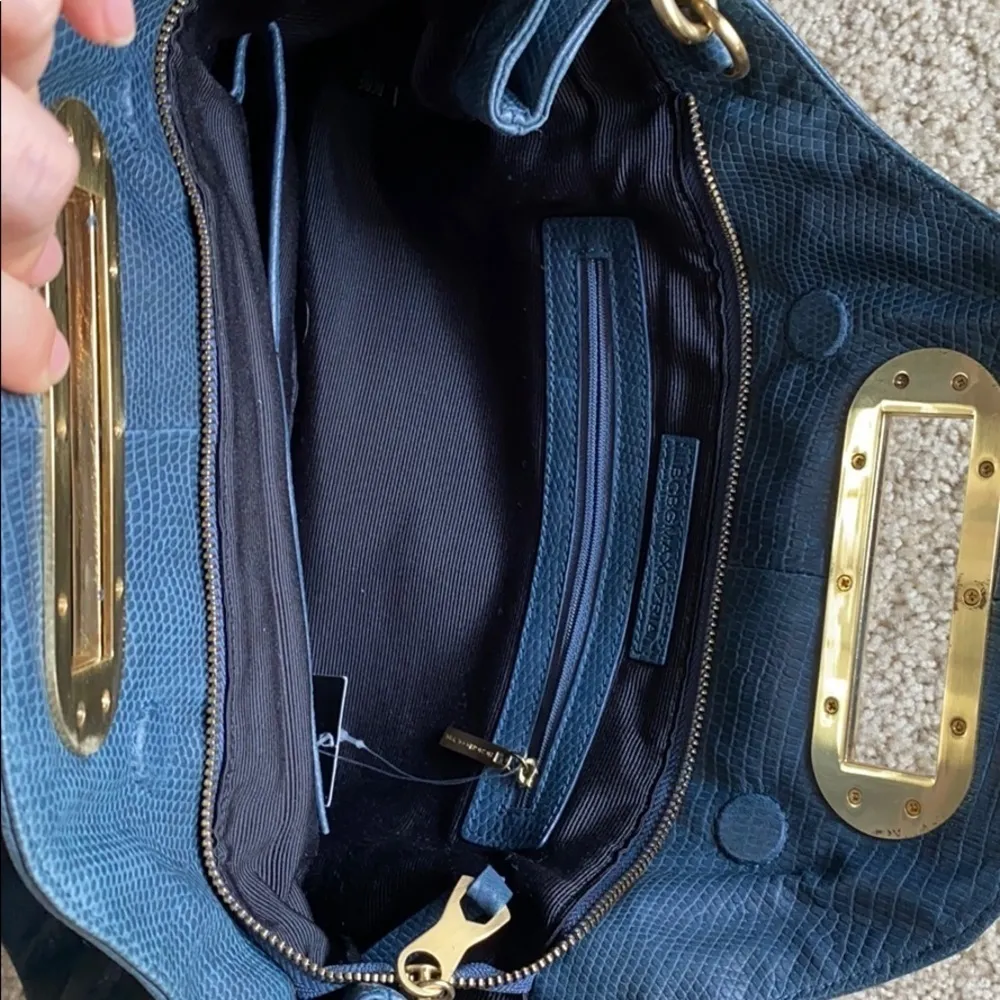 NWT BCBGMAXAZRIA blue leather tote - Image 3
