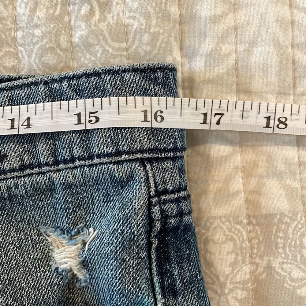 Express Distressed Girlfriend Cropped Denim Jeans 2 - Image 7