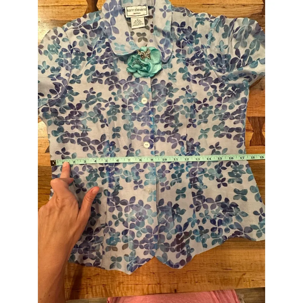 Women's Karin Stevens Petite Blouse 10P Blue White Floral - Image 7