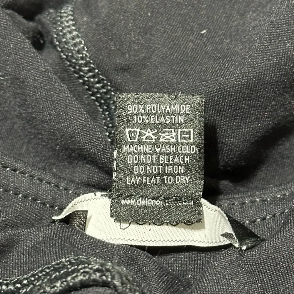 Delano Women’s Size 2 Black Rhinestone Embellished Ankle Cuff Leggings - Image 6