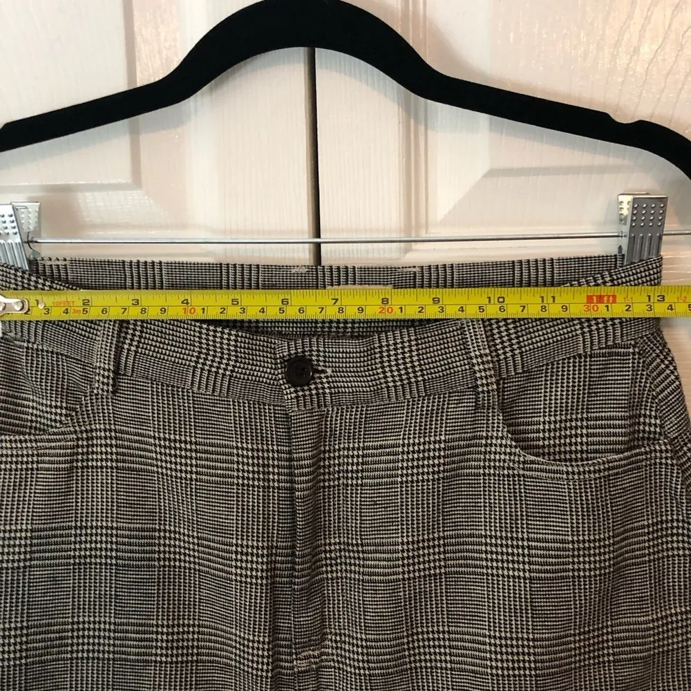 Brandy Melville John Galt Black and White Plaid Houndstooth Mini Skirt OS (0/2) - Image 9