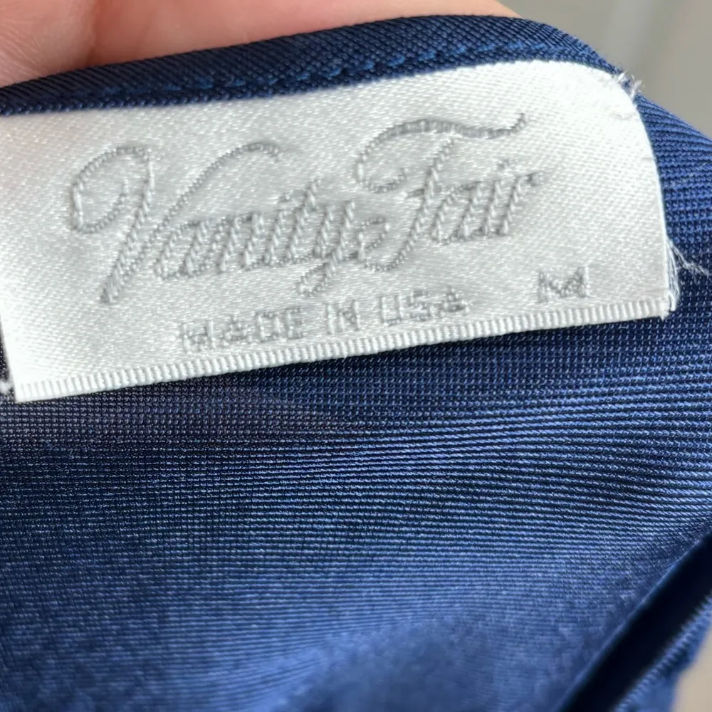 Vanity Fair Vintage Set Robe and Nightgown Blue medium lace 1970s sleepwear - Image 8