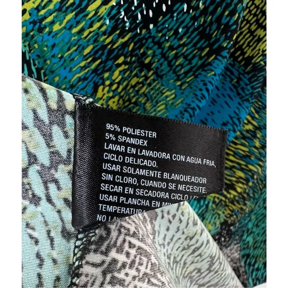 East 5th Abstract Patterned Short Sleeve Stretchy Professional Blouse - Image 6