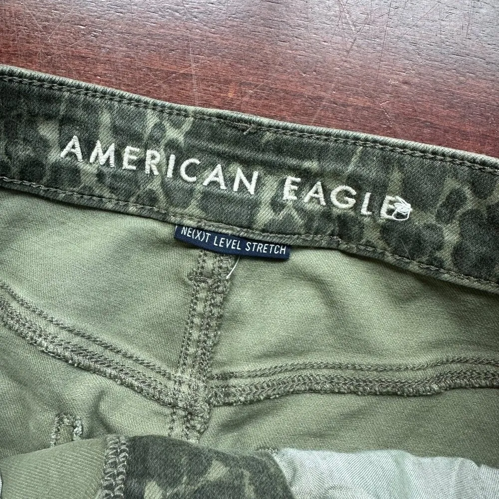 AMERICAN EAGLE Denim Stretch Olive Green Camo Animal Print Mini Jean Skirt Size 2 - Image 7