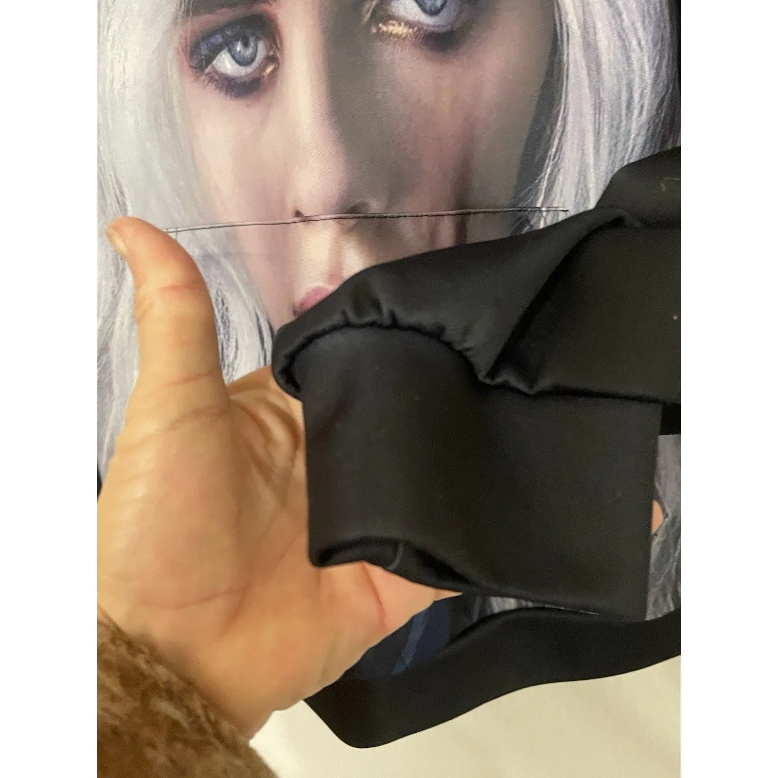 Billie Eillish Thin Lightweight Kangaroo Hoodie Unisex L China Black Size L - Image 5