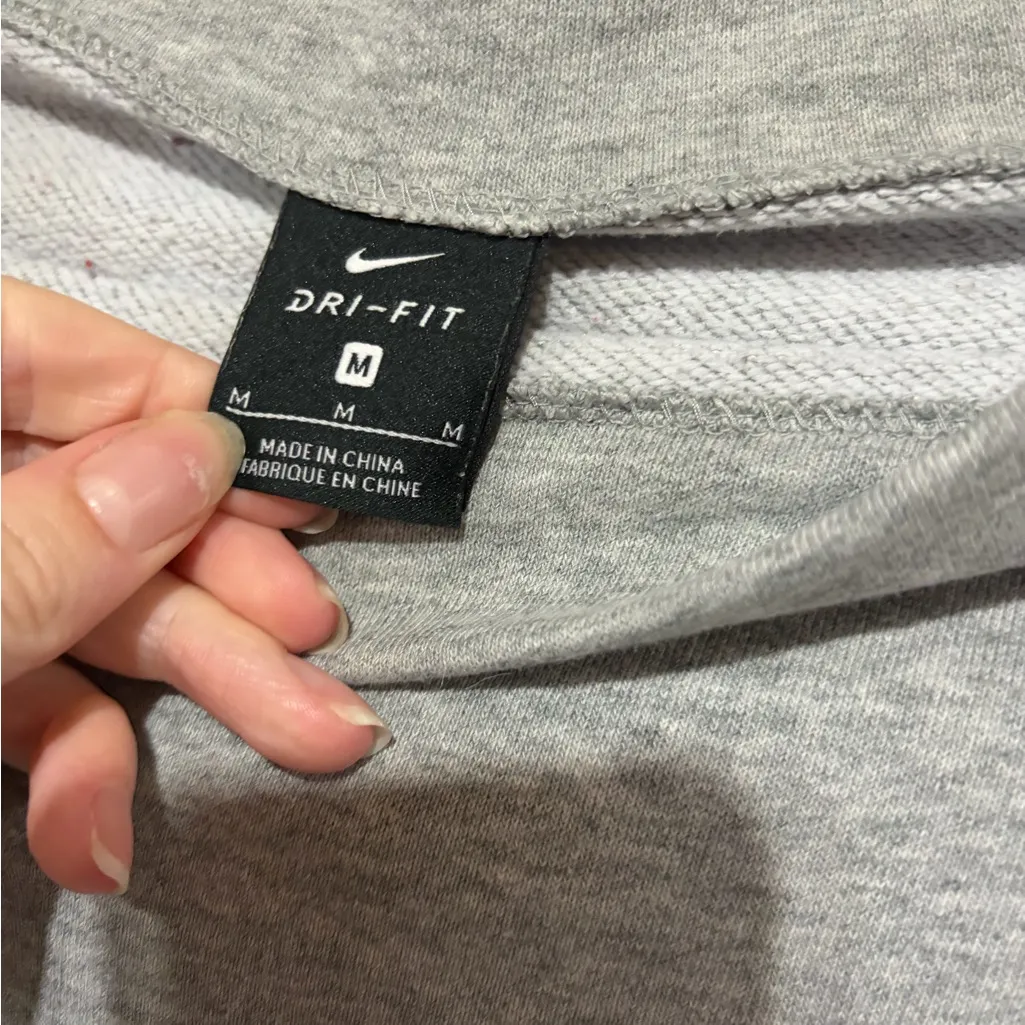 Nike crewneck - Image 2