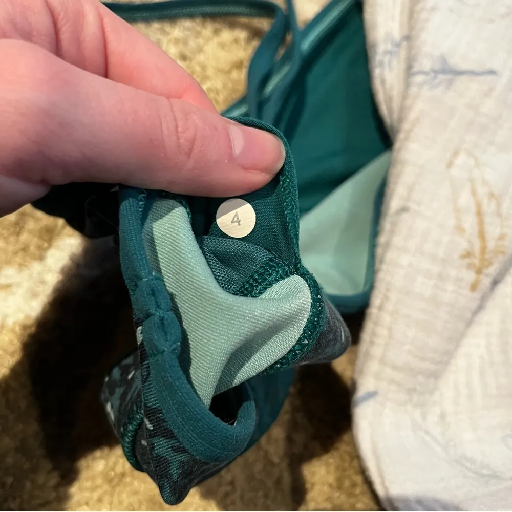 Lululemon Flow y Bra size 4 - Image 2