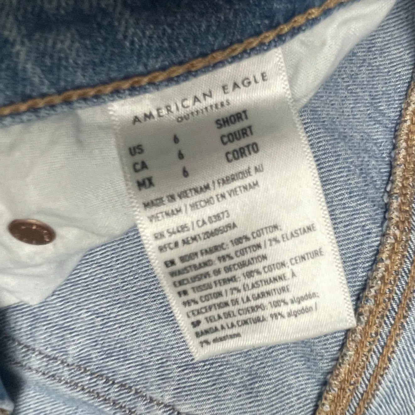 American Eagle 90s Bootcut Distressed Light Wash Jeans Size 6 Short Festival - Image 5