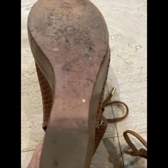 Tory Burch Brown Perforated Gladiator Wedge Heel Sandals‎ 10M - Image 7