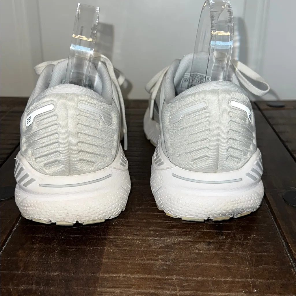 Brooks Women's Adrenaline GTS Running Shoes Size 9.5 White Gray - Image 4