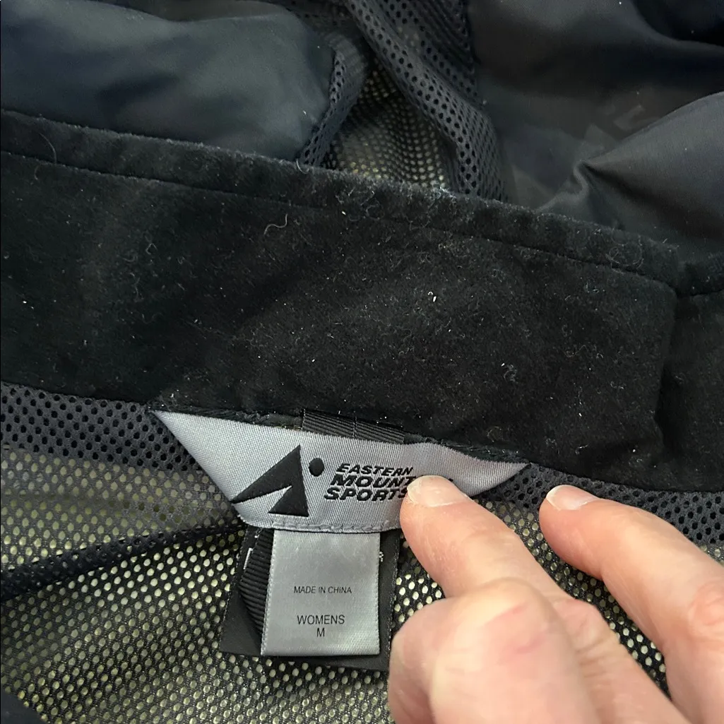 Eastern mountain Sports Gor Tex Women's Ski Jacket - Image 8