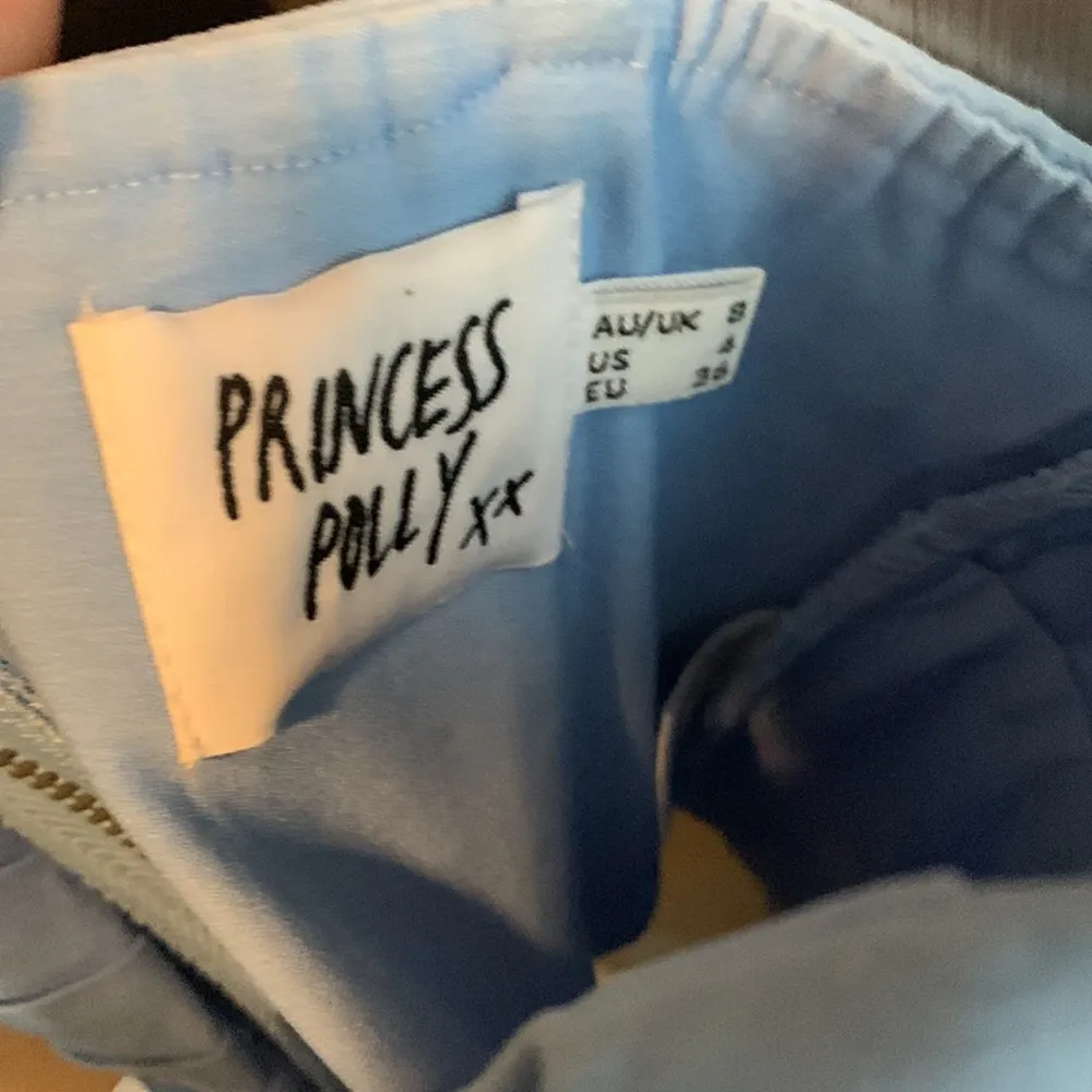 Princess Polly  blue crop top size 4 - Image 2