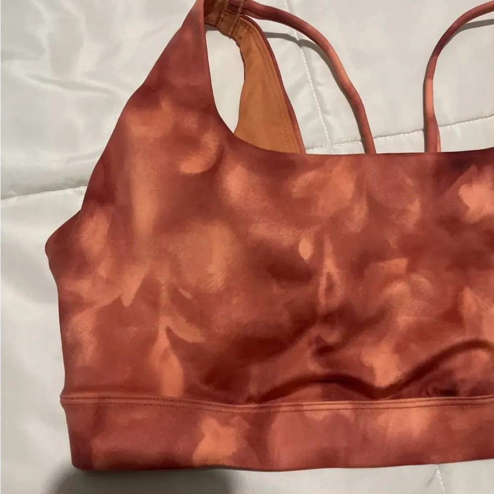 Athleta Exhale Printed sports Bra D/DD Serene Island Coral - Image 3