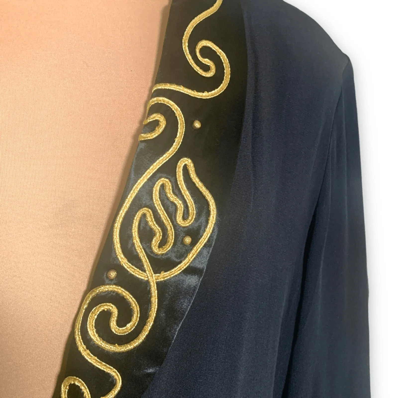 Vintage 90s Cache Black Duster Coat Gold Embroidered Satin Collar Size Medium - Image 6
