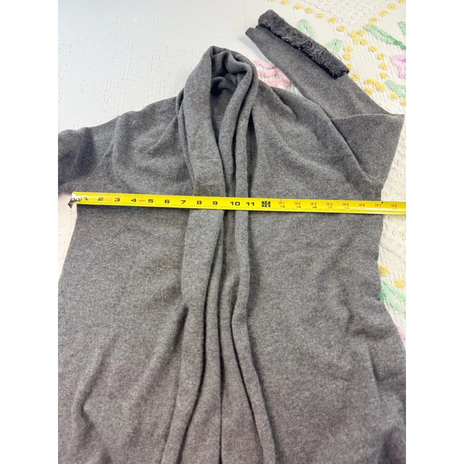 Club Monaco Cashmere Gray Open Front Cardigan Faux Fur Trim XS/S - Image 4