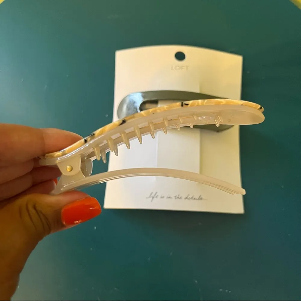 Loft  Giant Hair Clip Set - Image 3