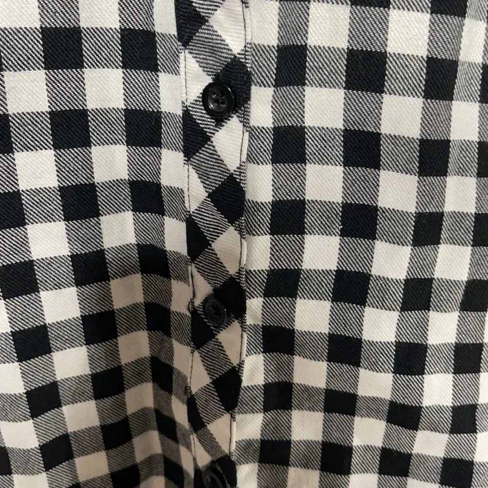 Hot Topic Plaid Button-Up Medium - Image 6