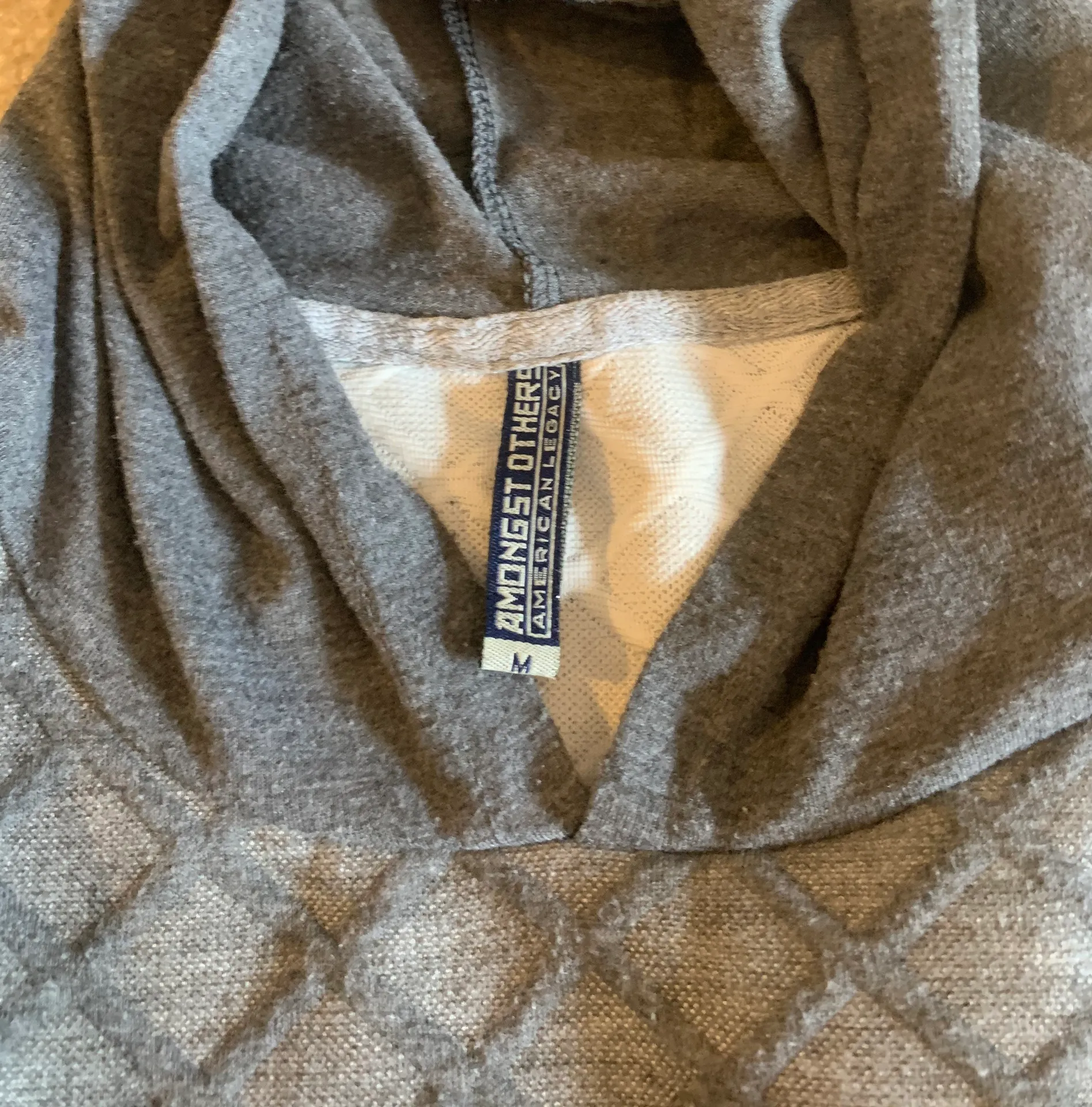 Men’s Hooded Textured Tee Gray Size M - Image 3