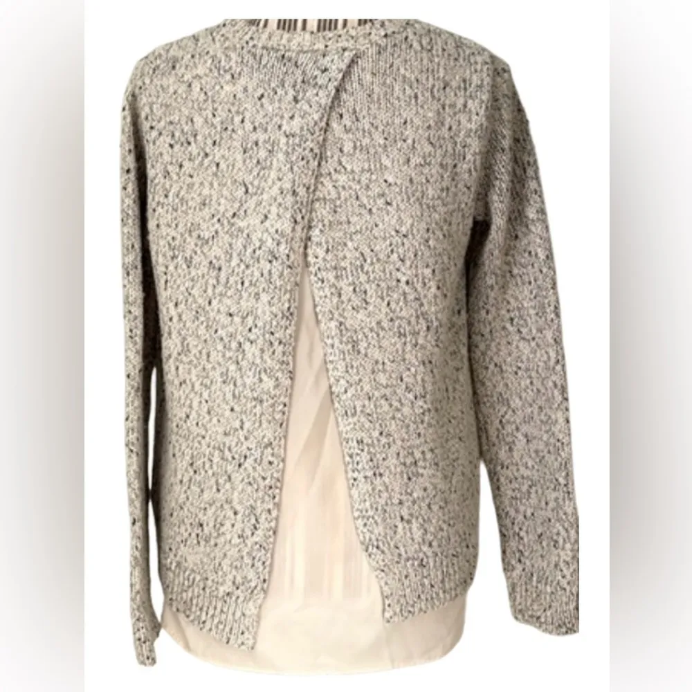 Kaelane long sleeve Wool Blend Sweater, size Medium - Image 2