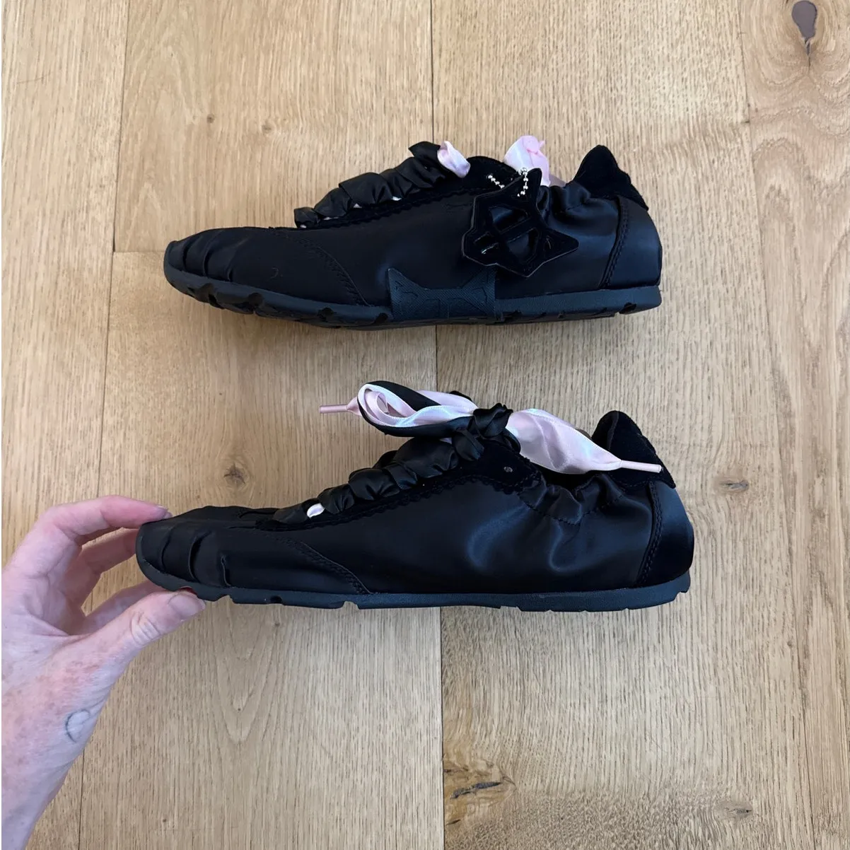 Naked Wolfe Sneakers Satin Adorable Size US & Black Pink - Image 5