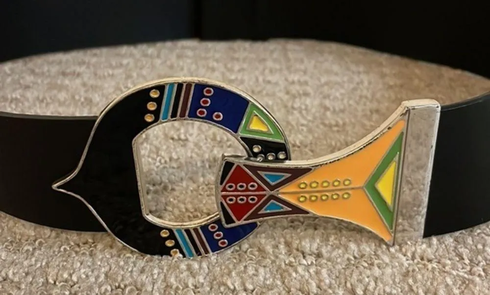 Chico’s Black Leather Painted Metal Medallion Clasp Adjustable Belt - Image 2