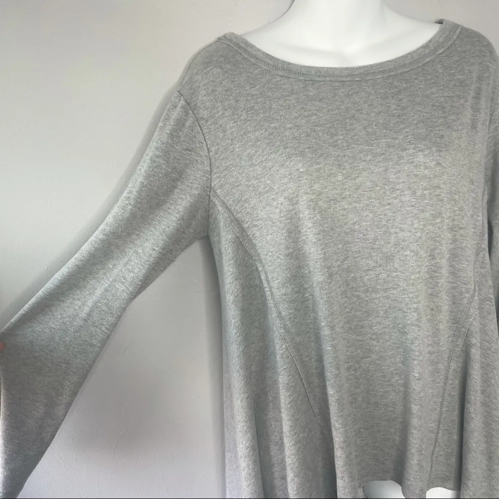 A’REVE Grey Plaid Tie Back Sweater Size Large Gray - Image 2