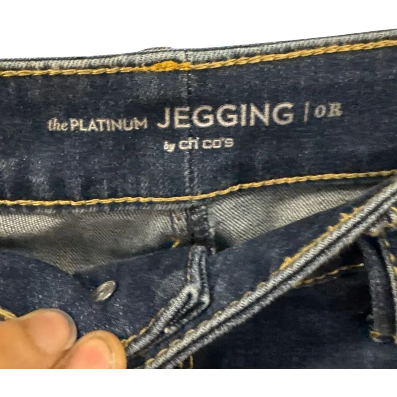 Chico's Platinum Jeggings Size‎ S 0R Dark Denim Velour Patch Details - Image 5