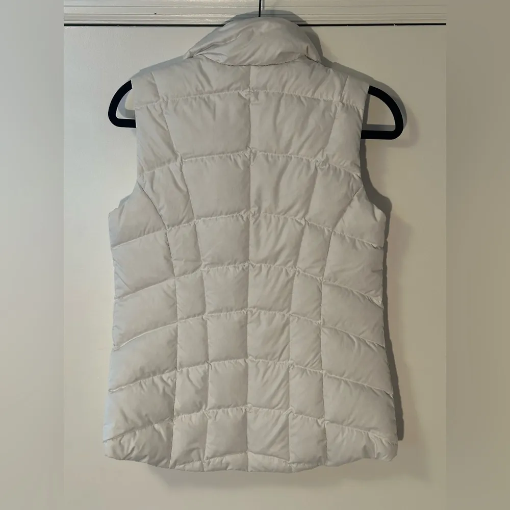 Women’s Eddie Bauer Down Vest white size xs - Image 2