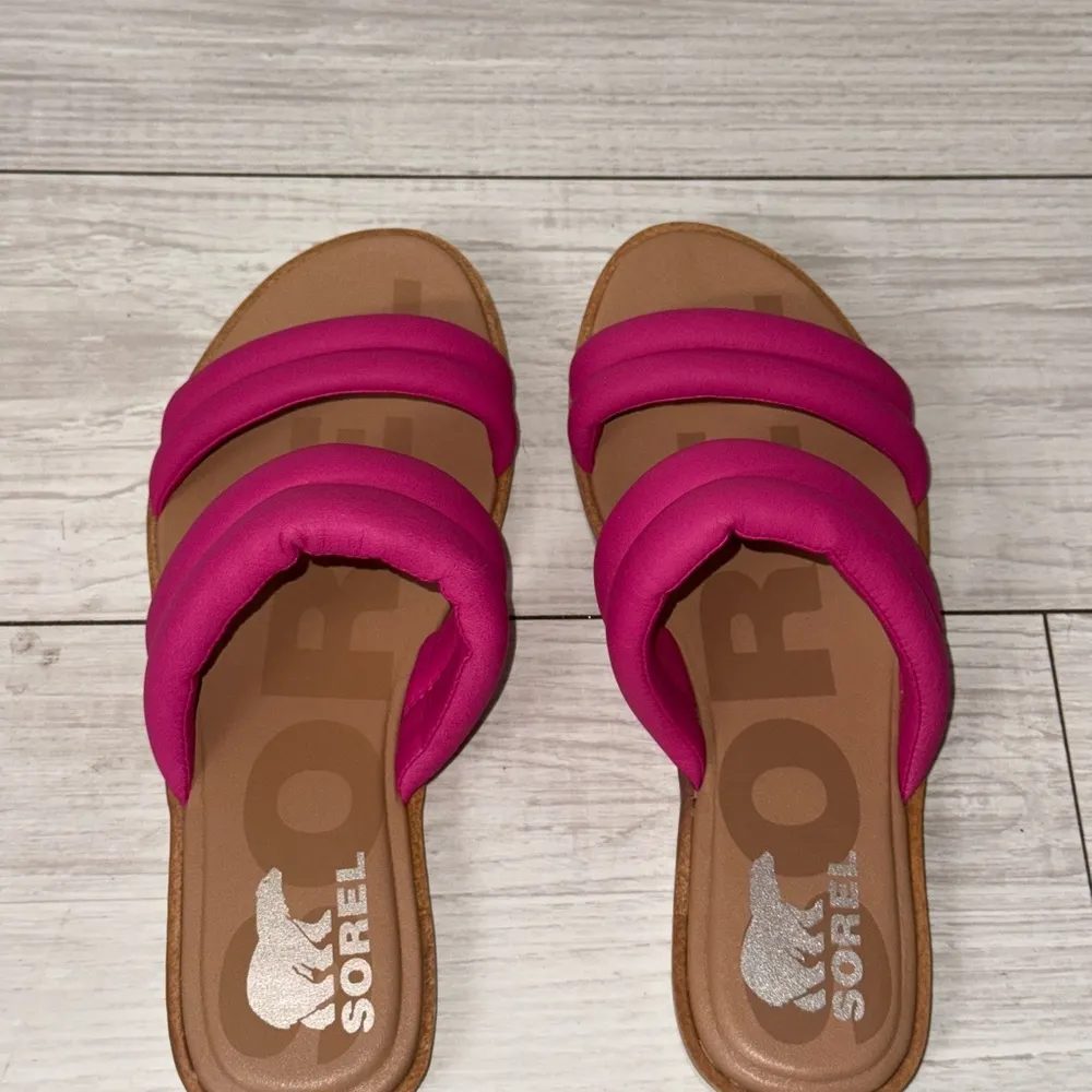 SOREL WOMEN'S ELL II LEATHER PUFF SLIDE SIZE 8.5 Fuchsia Fizz, Sea Salt color - Image 9